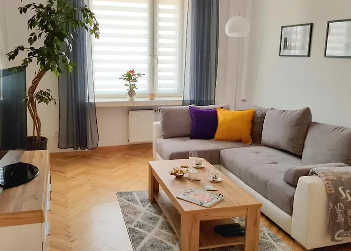 Nowowiejskiego דירה *